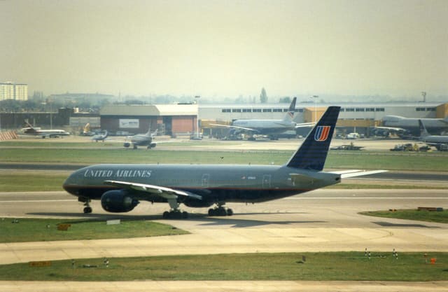 N782UA - Aircraft