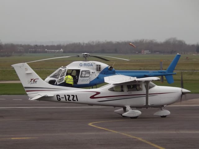 G-IZZI - Cessna