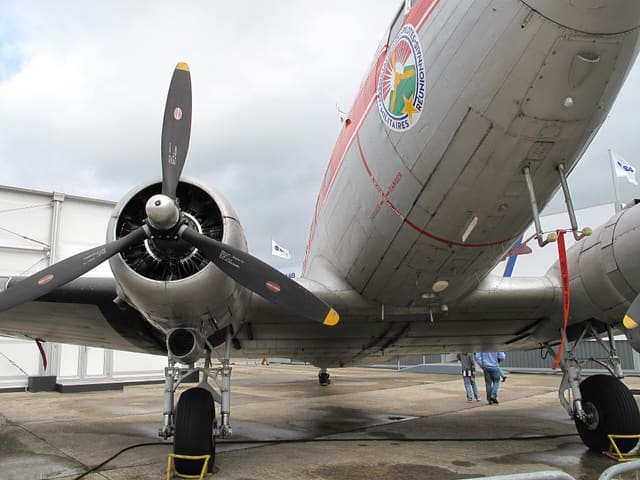 N49AG - Douglas