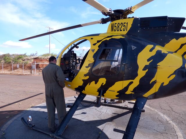 N58251 - Helicopter
