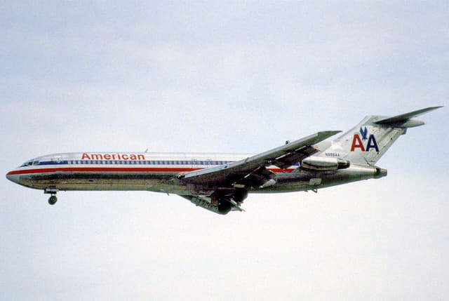 N886AA - Aircraft