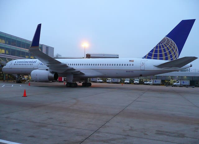 N14115 - Twin-engine aircraft