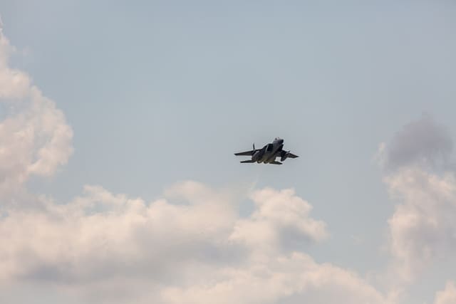  - Twin-engine aircraft
