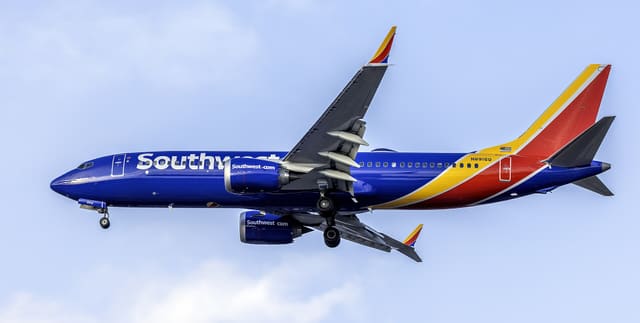 N8916Q - Boeing