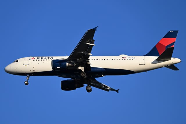 N320US - Airbus
