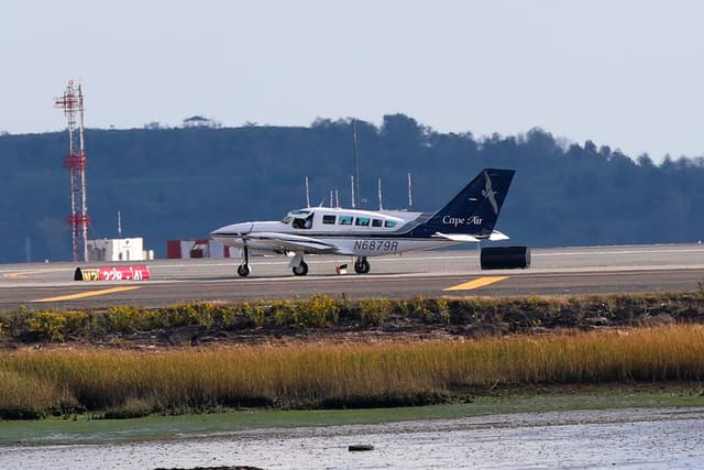 N6879R - Cessna
