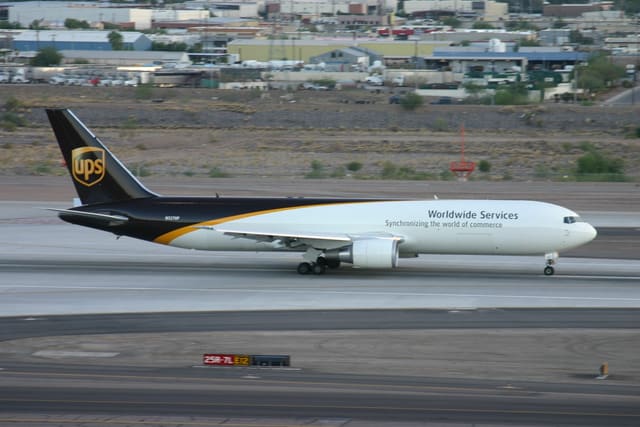 N327UP - Boeing