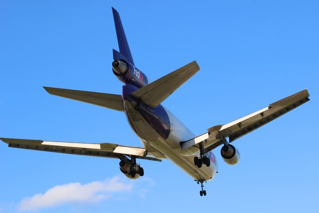 N370FE - Douglas