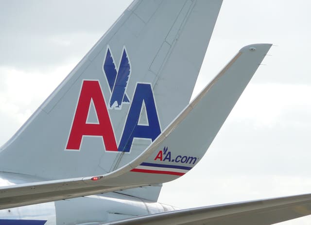 N389AA - Aircraft