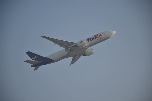 N873FD - Twin-engine aircraft