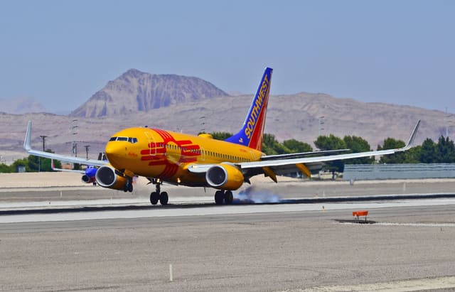 N781WN - Boeing