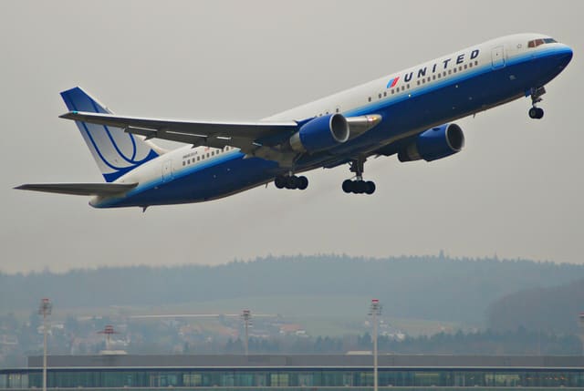 N663UA - Boeing