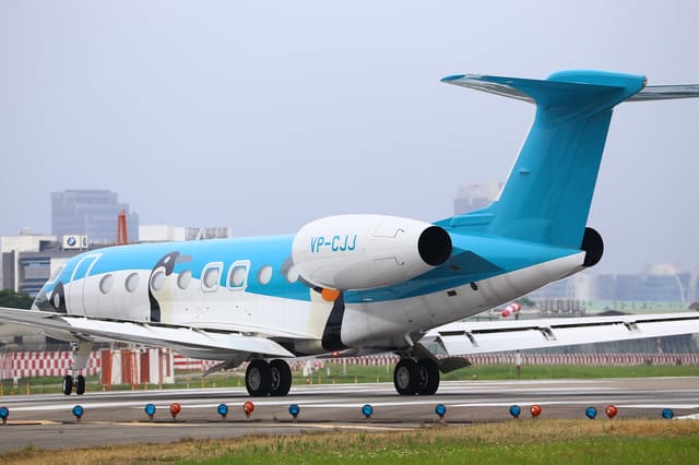 VP-CJJ - Business jet