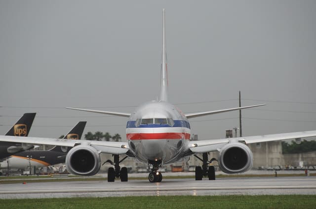 N842NN - Twin-engine aircraft