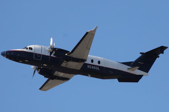 N240GL - Beech