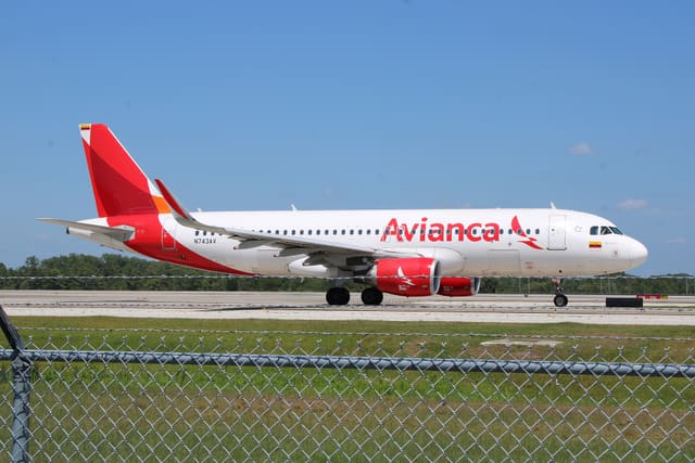 N743AV - Airbus