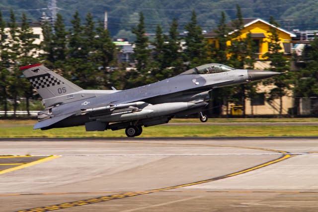  - Single-engine aircraft