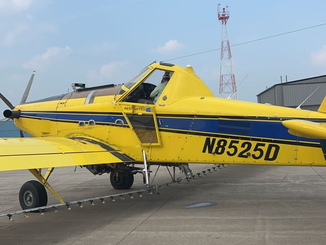 N8525D - Air Tractor AT-802A