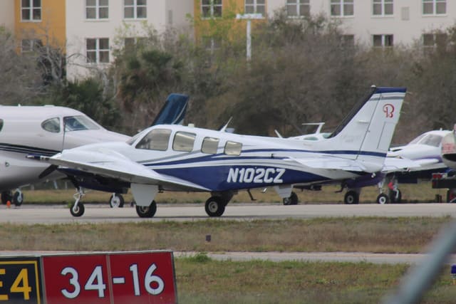 N102CZ - Beechcraft