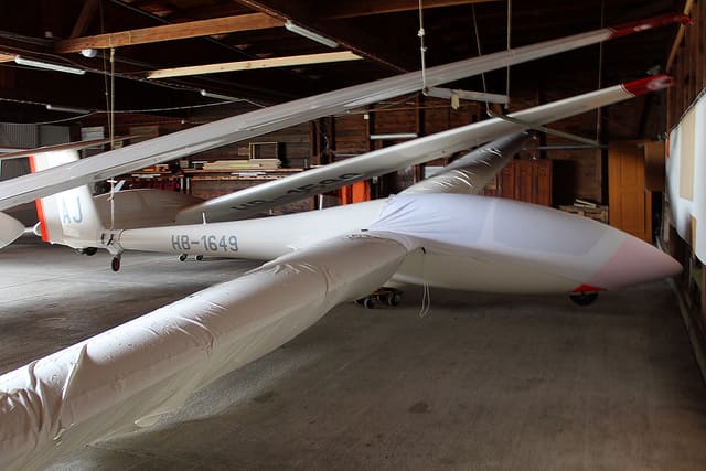 HB-1649 - Glider