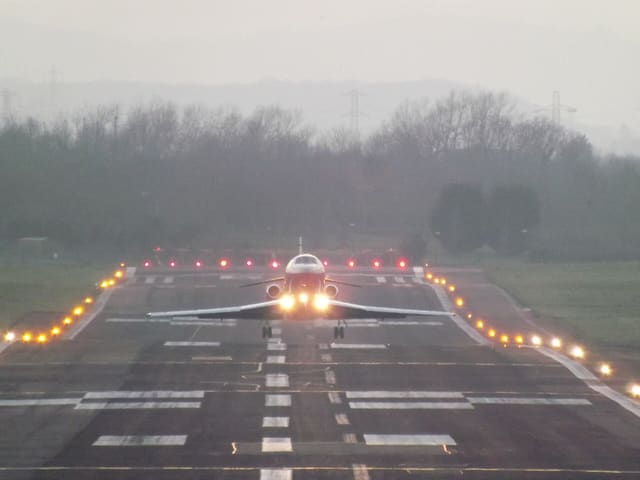 N239AX - Business jet