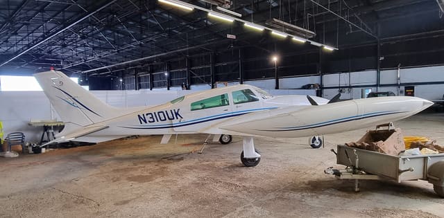 N310UK - Cessna