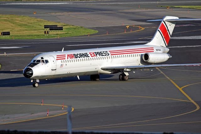 N976AX - Twin-engine aircraft