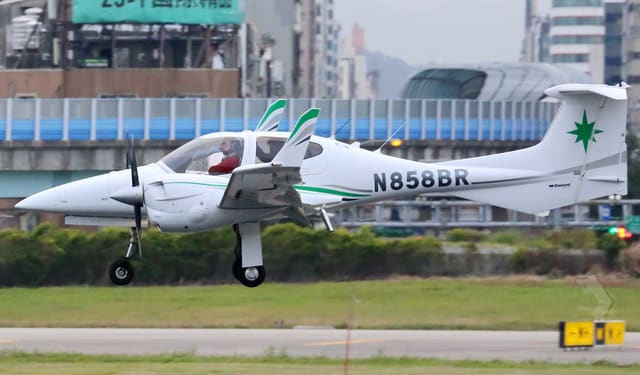 N858BR - Aircraft