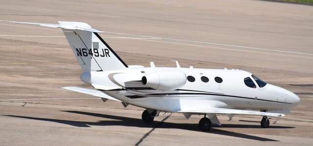 N649JR - Business jet