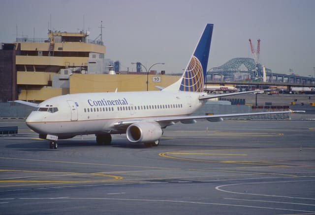 N16703 - Boeing