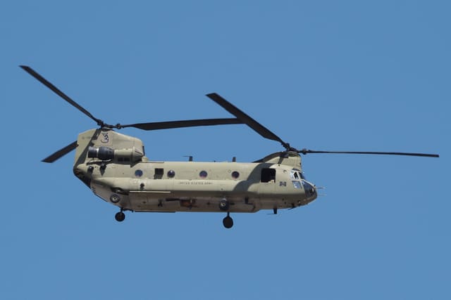  - Helicopter