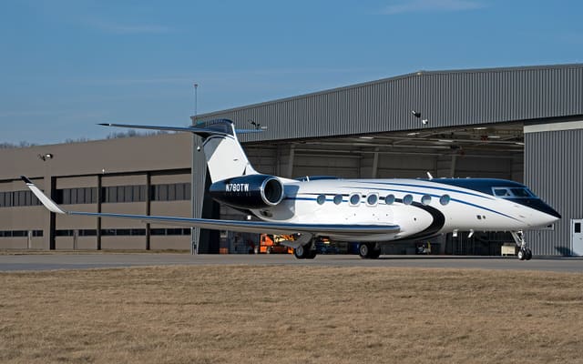 N780TW - Business jet