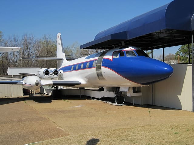  - Business jet
