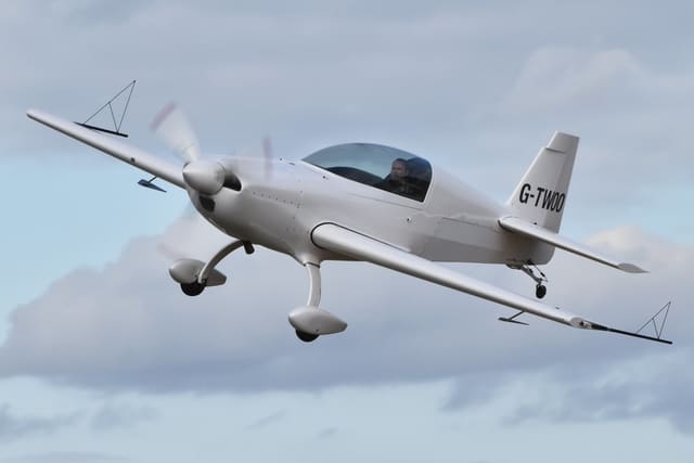 G-TWOO - Single-engine aircraft