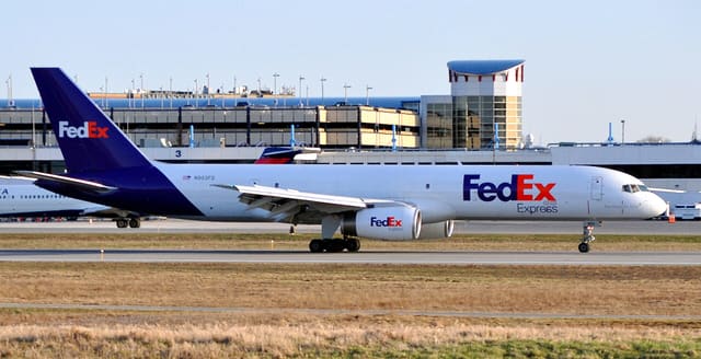 N903FD - Twin-engine aircraft