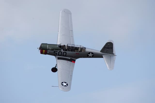 N71502 - Warbird