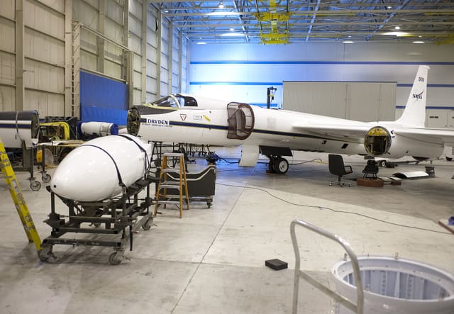 N809NA - Lockheed