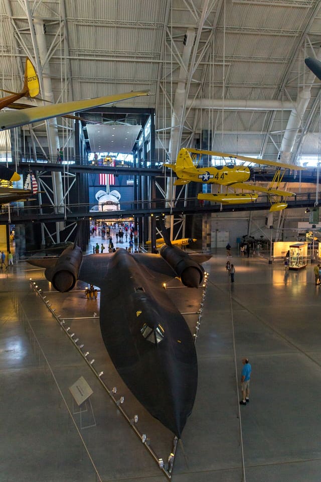  - Twin-engine aircraft