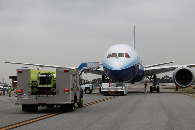 N787BX - Twin-engine aircraft