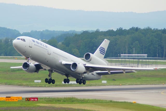 N136WA - Douglas