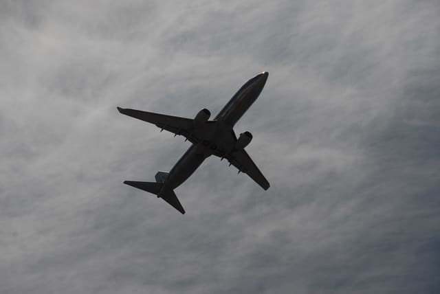 N956AN - Twin-engine aircraft