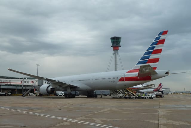 N720AN - Twin-engine aircraft