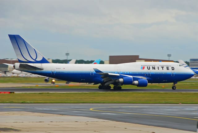 N175UA - Boeing