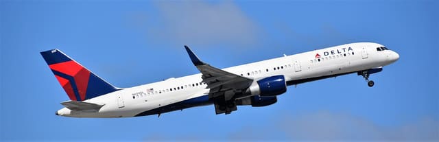 N699DL - Boeing