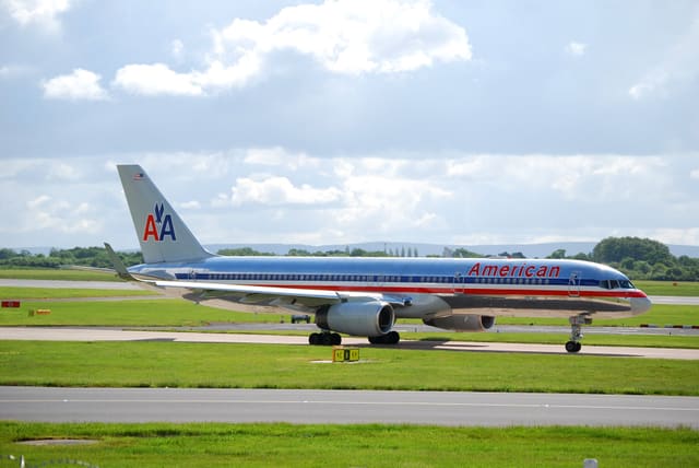 N186AN - Twin-engine aircraft