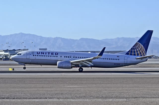 N77525 - Boeing
