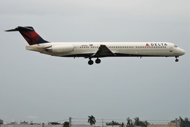 N905DL - Aircraft