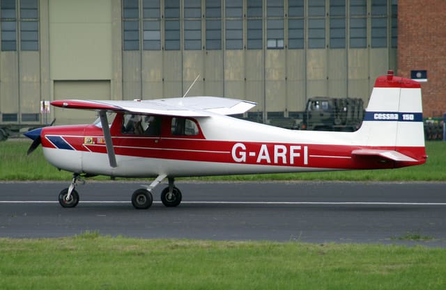 G-ARFI - Cessna