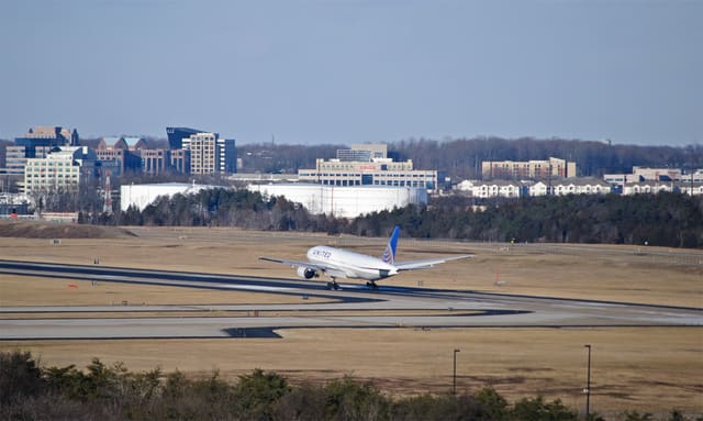 N776UA - Boeing