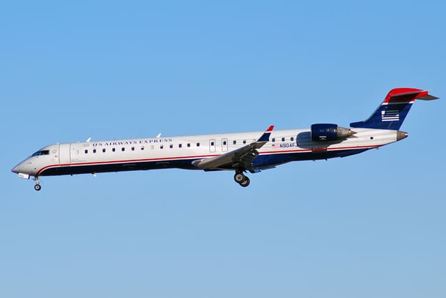N904FJ - Bombardier